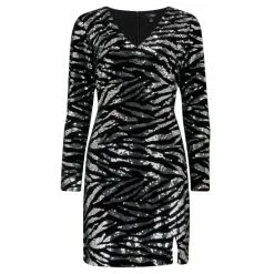 Pour Moi Black Selena Velvet Sequin Mini Dress 3 Pour Moi Black Selena Velvet Sequin Mini Dress -Pour Moi Shop unnamed file 1949
