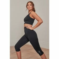 Alternative view of Pour Moi Black Energy Seamless Capri Legging